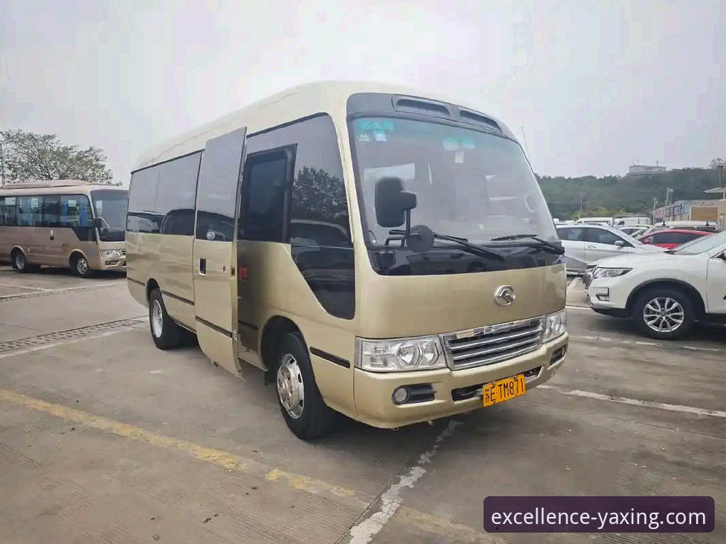 亚星客车价格及图片推荐 亚星客车价格与配置全面对比:19座中巴vs豪华大巴,哪款更值得入手?