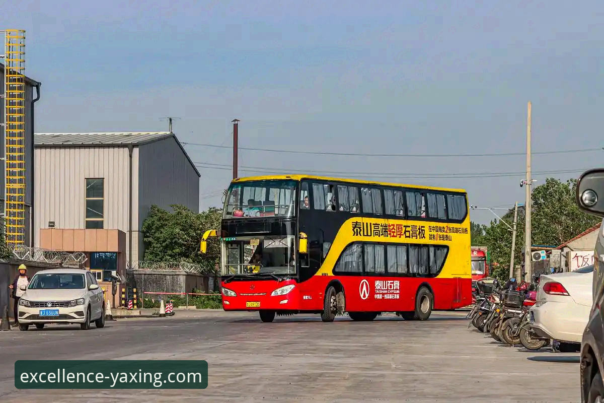 亚星客车车型大全 传统客运 vs 智慧出行:亚星客车车型大全如何重塑你的运营选择?